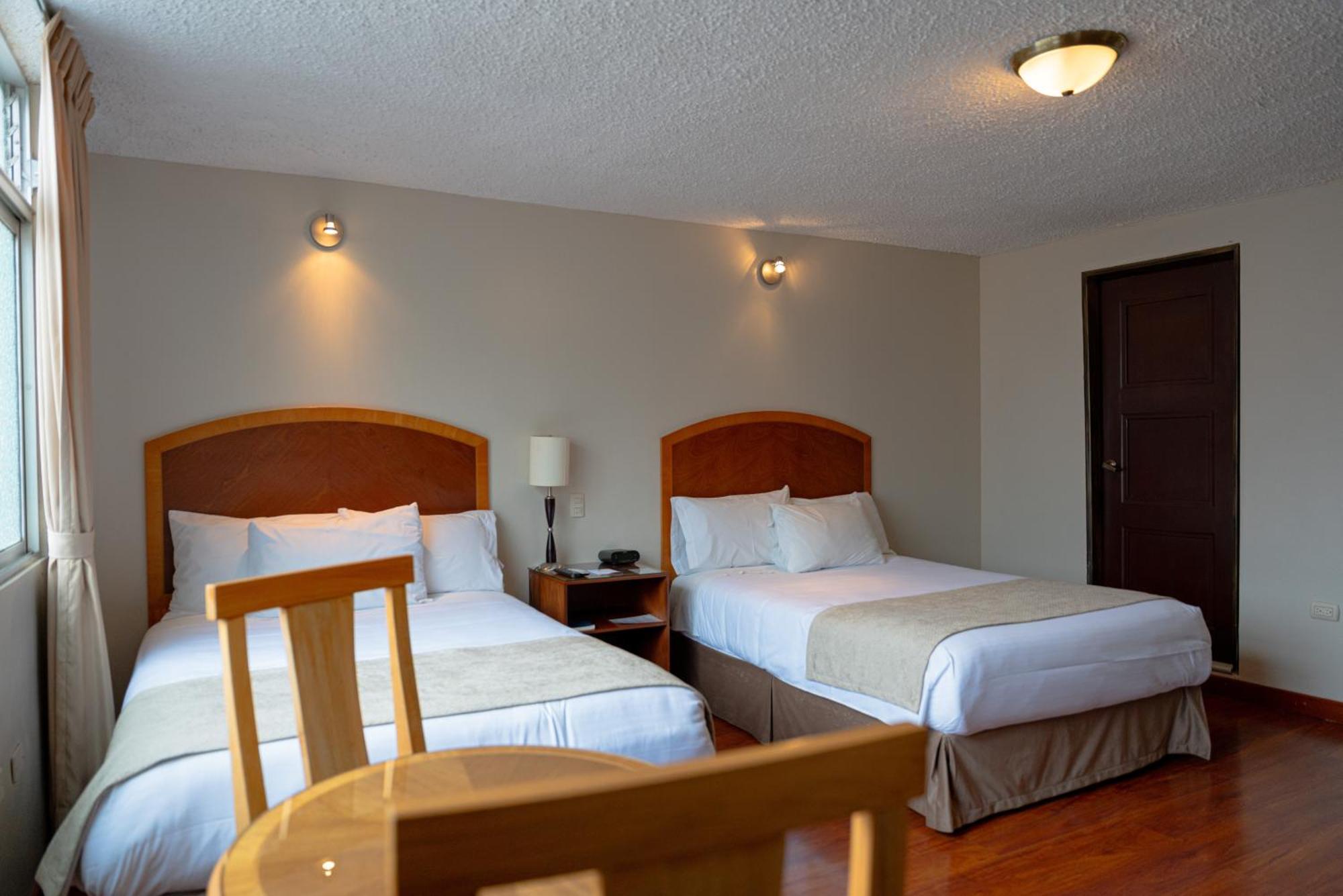 Hotel Santa Monica Κουένκα Εξωτερικό φωτογραφία