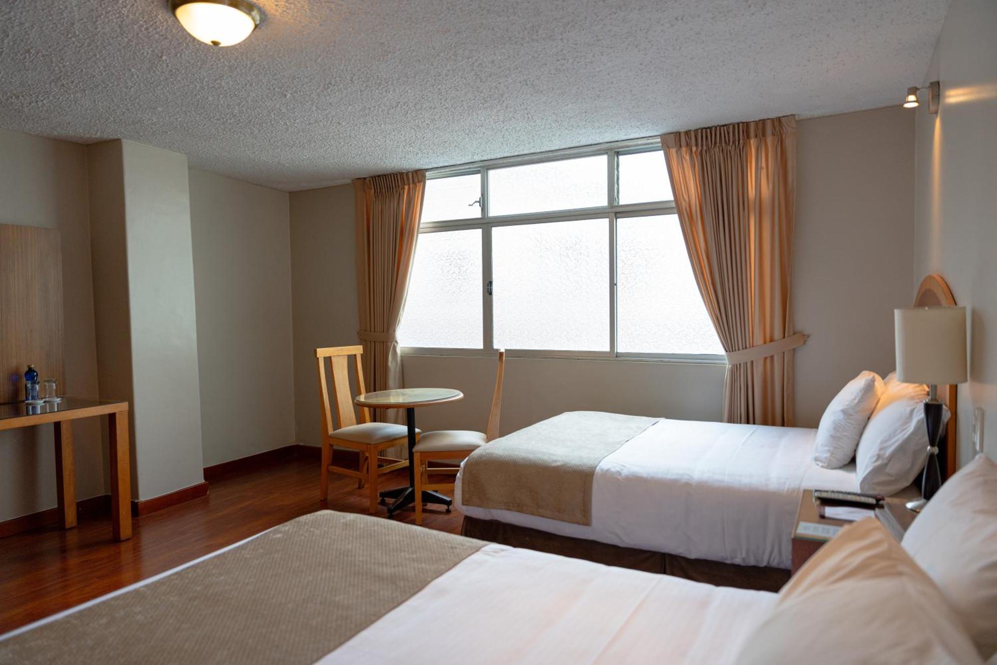 Hotel Santa Monica Κουένκα Εξωτερικό φωτογραφία