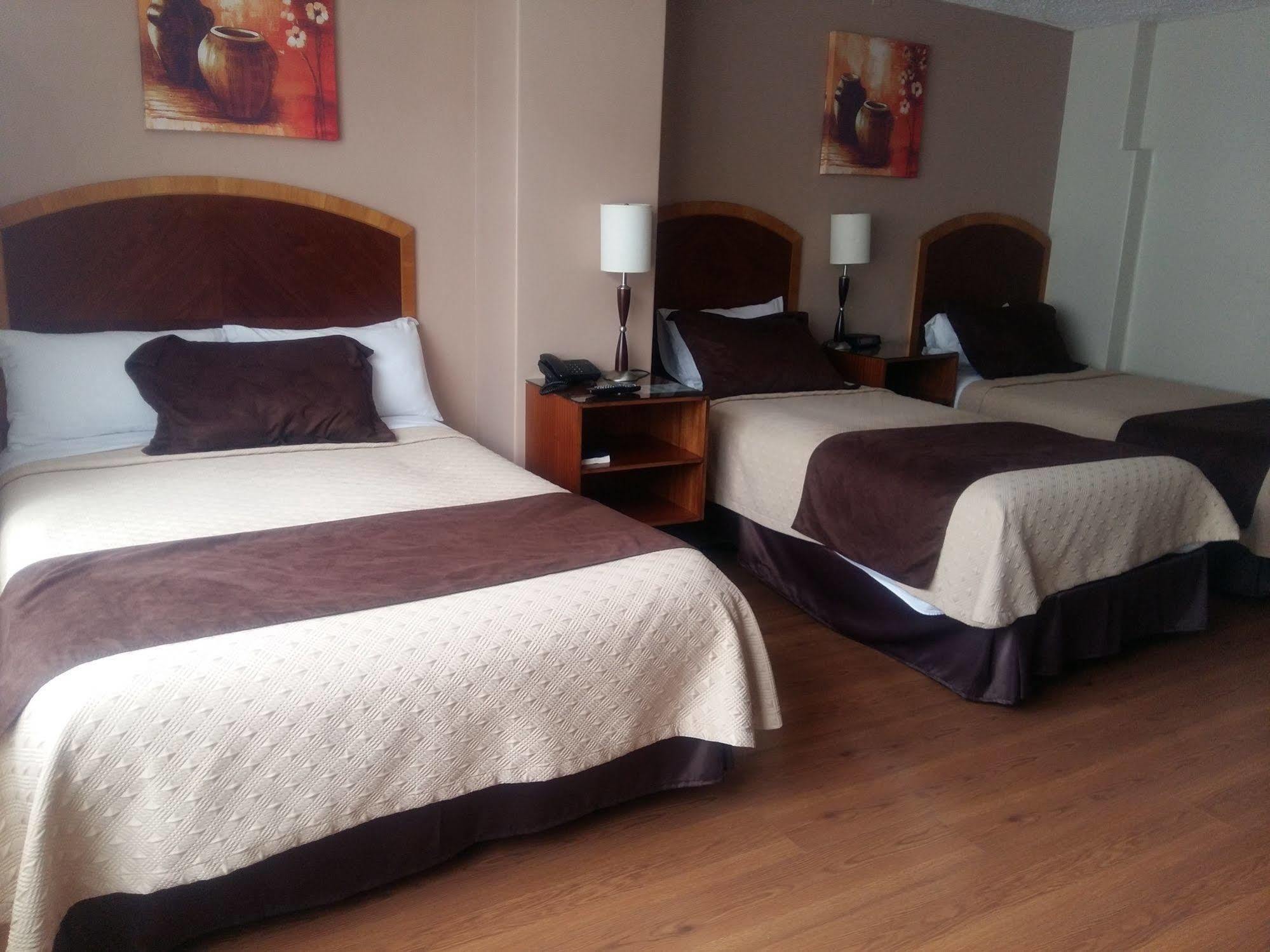 Hotel Santa Monica Κουένκα Εξωτερικό φωτογραφία